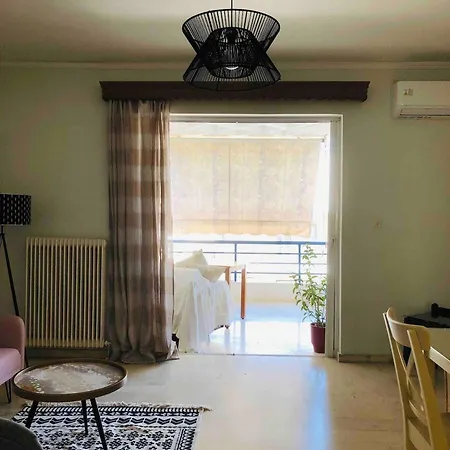 Kate Apartment, Across The Marina Appartement *