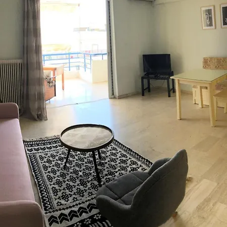 Διαμέρισμα Kate Apartment, Across The Marina *